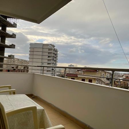 The Sunset Apartment Vlorë Esterno foto