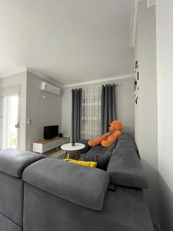 The Sunset Apartment Vlorë Esterno foto